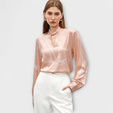 Blusa Elegante com Padrão Linear