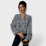Blusa Elegante de Leopardo com Decote Pontiagudo