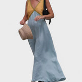Lara - Vestido elegante com decote em V de cor contrastante