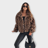 Leocadia - Casaco de Pelo Sintético em Estampa de Leopardo