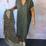 Lia™ Vestido de manga curta com decote em V e estampado de leopardo