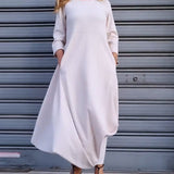 Vestido simples com bolso em cor sólida