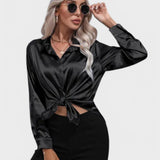 Leah | Elegante Blusa de Cetim para um Look Luxuoso