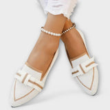 Flache Damenschuhe mit Knotendesign