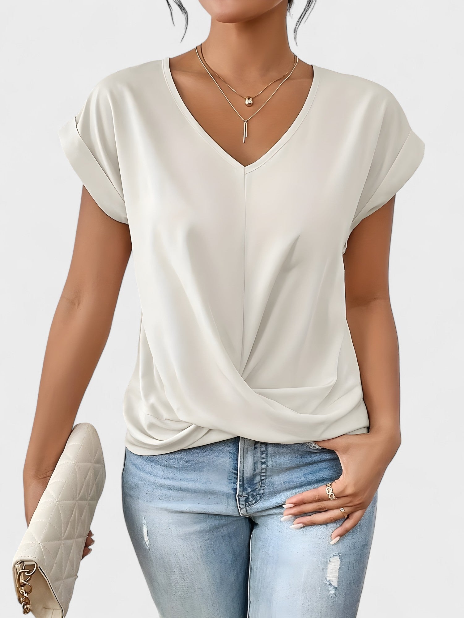 Maia – Blusa V com Decote em V e Frontal Torcido