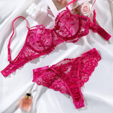 Lia™ Conjunto de lingerie em malha transparente com bordado floral