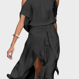 Laura - Magnífico vestido com ombros à mostra
