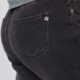Zoe | Jeans Largos com Fechamento Assimétrico