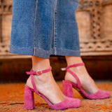 Zoe | Jeans Largos com Fechamento Assimétrico