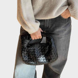Mini bolsa de mão tecida com design moderno – Sophia